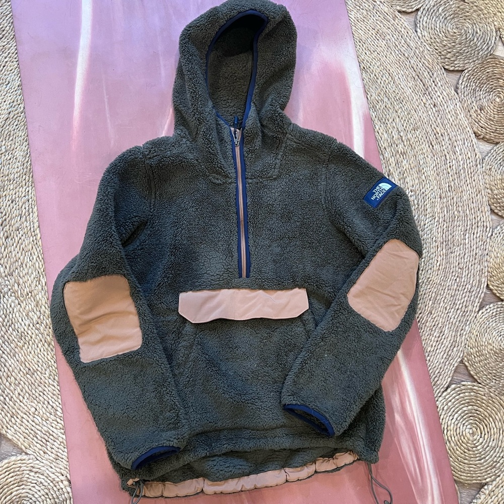 North face 1/4 zip pullover